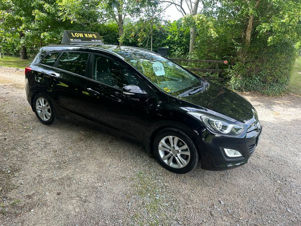 Hyundai i30 Estate/Jeep, Diesel, 2013, Black