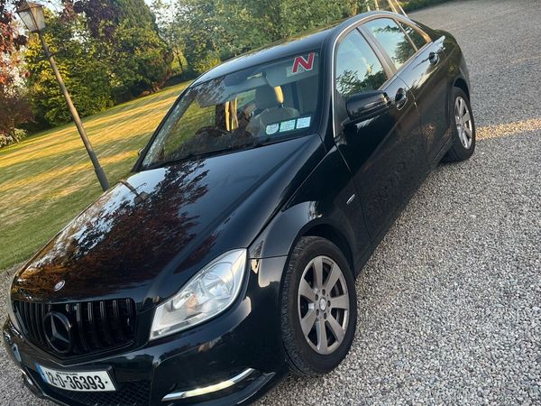 Mercedes-Benz C-Class Saloon, Diesel, 2012, Black