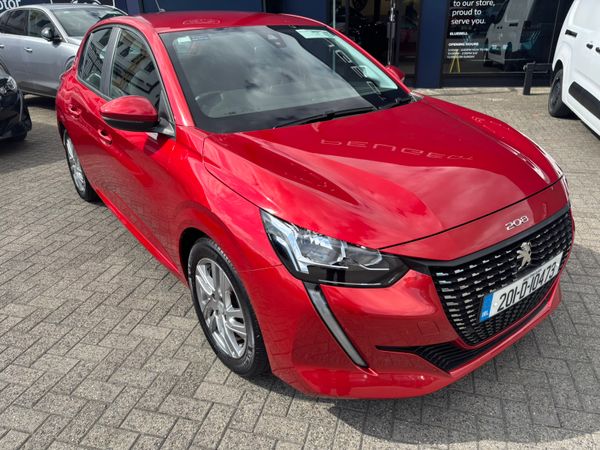 Peugeot 208 Hatchback, Petrol, 2020, Red
