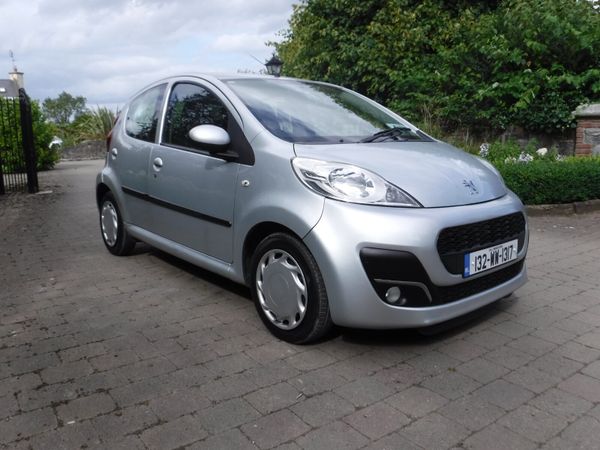 Peugeot 107 Hatchback, Petrol, 2013, Silver