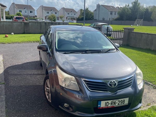 Toyota Avensis Saloon, Diesel, 2010, Grey