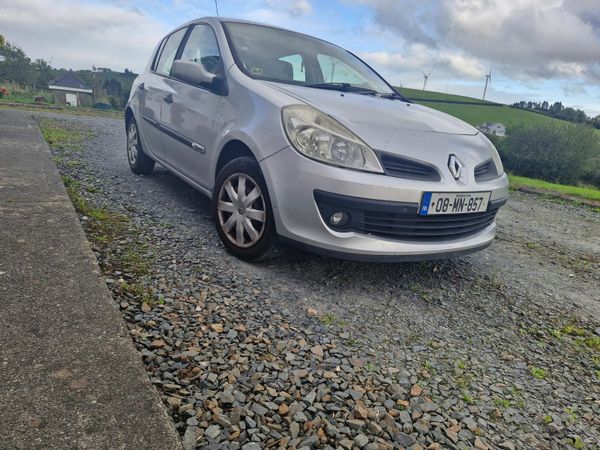 Renault Clio Hatchback, Petrol, 2008, Silver