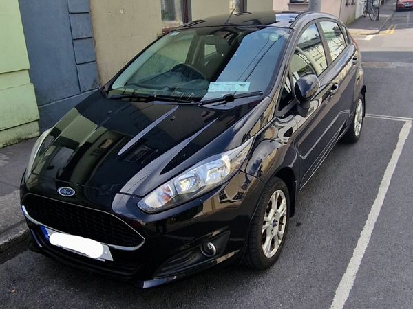 Ford Fiesta Hatchback, Petrol, 2017, Black
