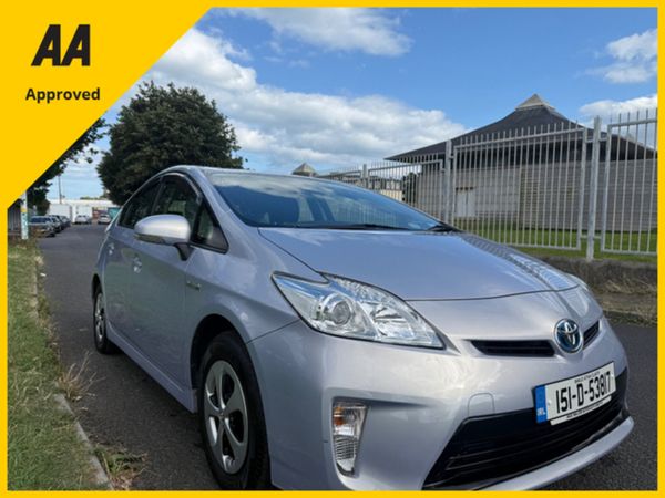 Toyota Prius Hatchback, Petrol Hybrid, 2015, Purple