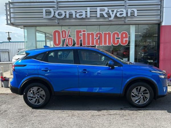 Nissan Qashqai MPV, Petrol, 2021, Blue