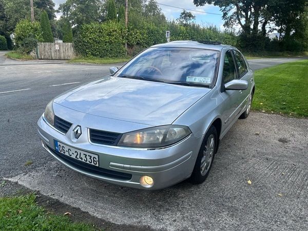 Renault Laguna Hatchback, Petrol, 2006, Silver