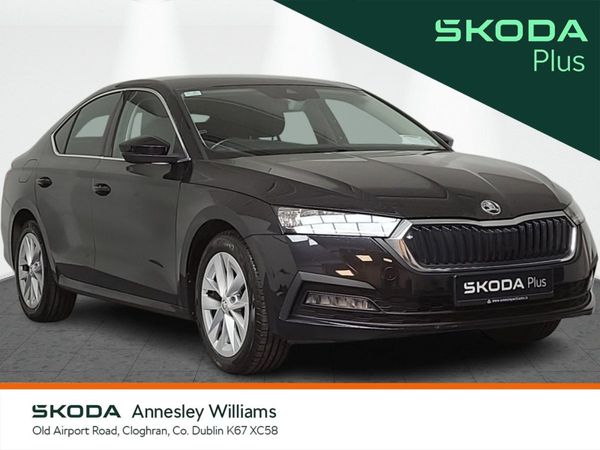 Skoda Octavia Saloon, Diesel, 2022, Black