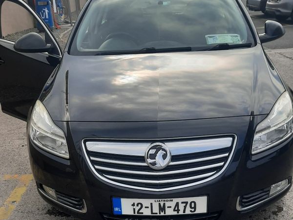 Vauxhall Insignia Hatchback, Diesel, 2012, Black