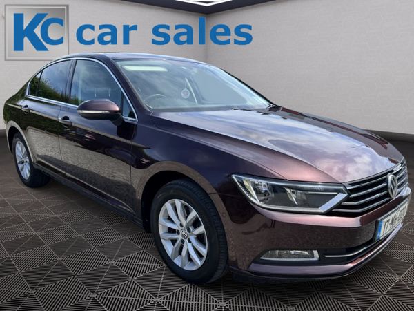 Volkswagen Passat Saloon, Diesel, 2017, Red