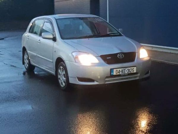 Toyota Corolla Hatchback, Petrol, 2004, Silver