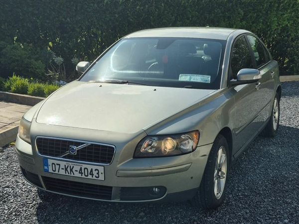 Volvo S40 Saloon, Petrol, 2007, Green