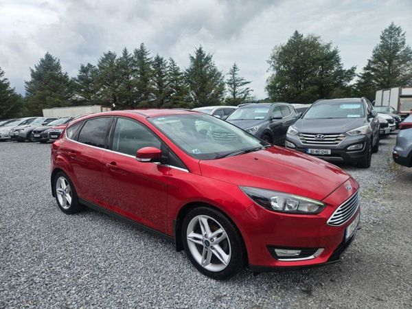 Ford Focus Hatchback, Diesel, 2017, Red