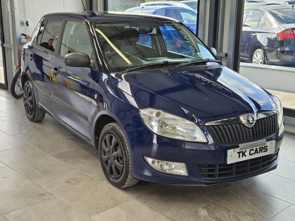 Skoda Fabia Hatchback, Petrol, 2015, Blue