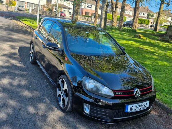Volkswagen Golf Hatchback, Petrol, 2010, Black