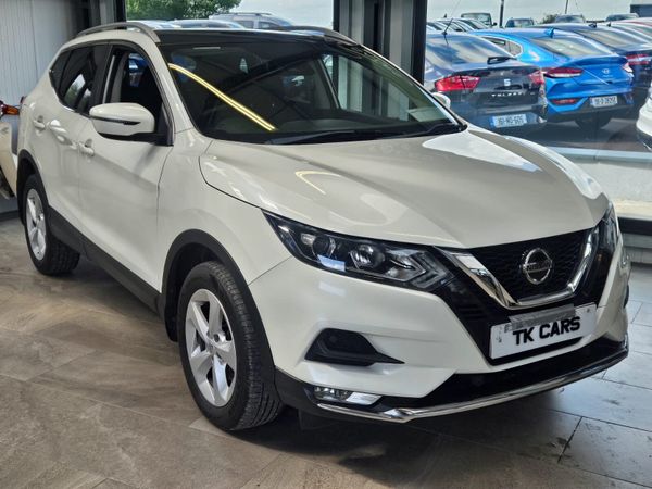 Nissan Qashqai MPV, Petrol, 2019, White