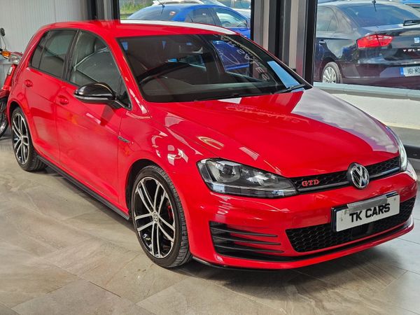 Volkswagen Golf Hatchback, Diesel, 2016, Red