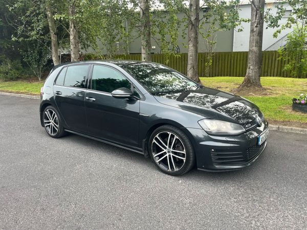Volkswagen Golf Hatchback, Diesel, 2014, Grey