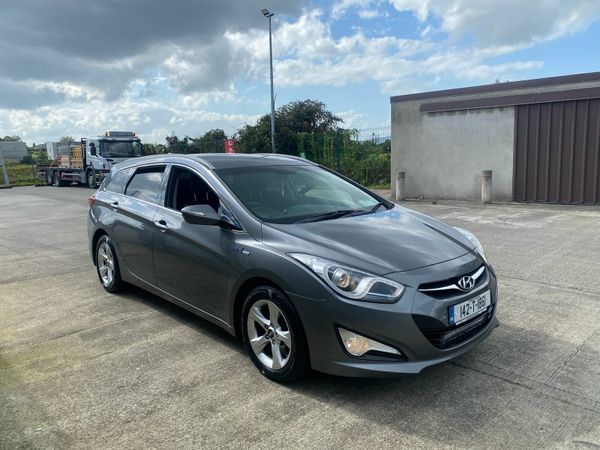 Toyota Corolla Saloon, Diesel, 2014, Silver