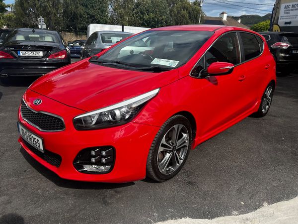 Kia Ceed Hatchback, Petrol, 2018, Red