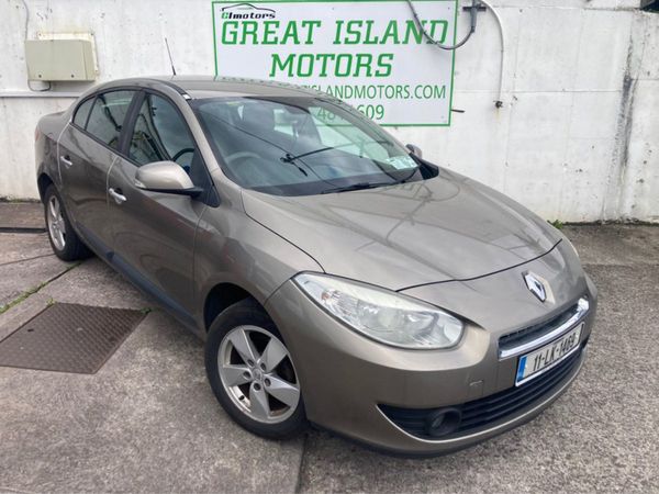 Renault Fluence Saloon, Diesel, 2011, Gold