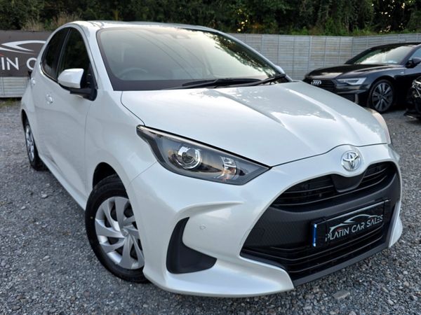 Toyota Yaris Hatchback, Petrol, 2022, White