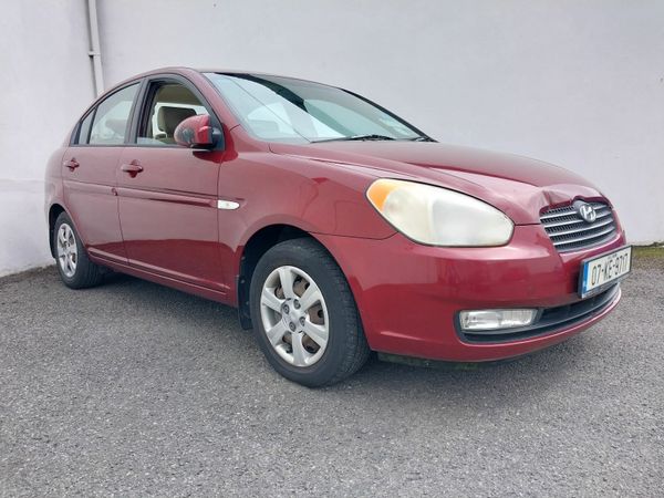Hyundai Accent Saloon, Petrol, 2007, Red