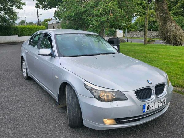 BMW 5-Series Saloon, Diesel, 2009, Silver