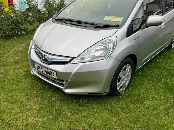 Honda Fit Hatchback, Petrol Hybrid, 2014, Silver