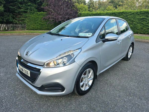 Peugeot 208 Hatchback, Petrol, 2016, Silver