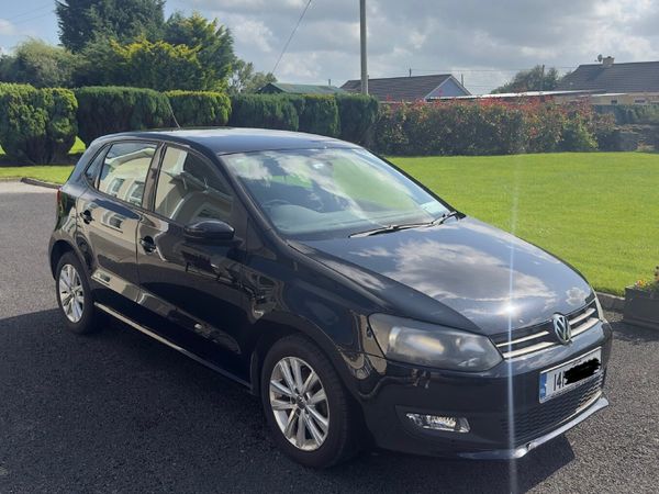 Volkswagen Polo Hatchback, Petrol, 2014, Black
