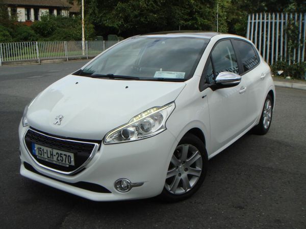 Peugeot 208 Hatchback, Diesel, 2015, White