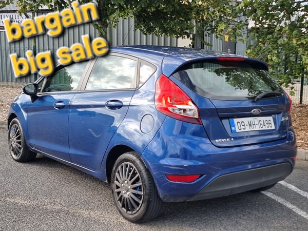 Ford Fiesta Hatchback, Petrol, 2009, Blue