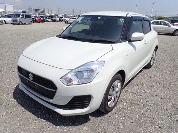 Suzuki Swift Hatchback, Petrol, 2020, White