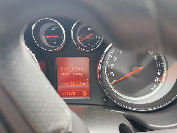 Opel Insignia Hatchback, Diesel, 2008, Silver