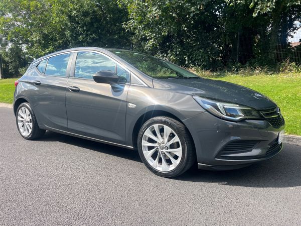 Opel Astra Hatchback, Petrol, 2016, Grey