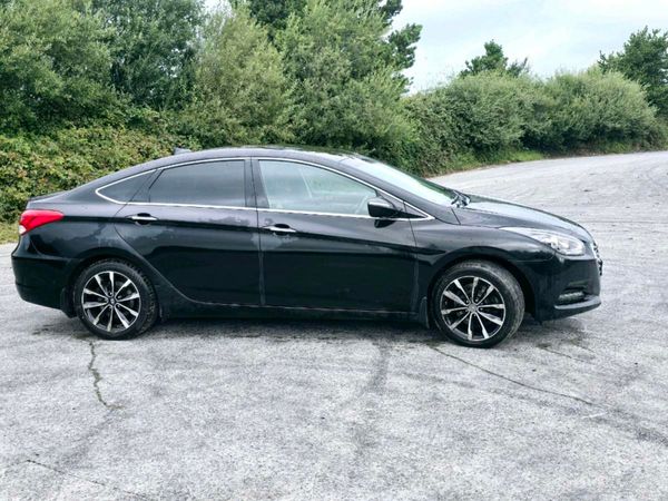 Hyundai i40 Saloon, Diesel, 2016, Black