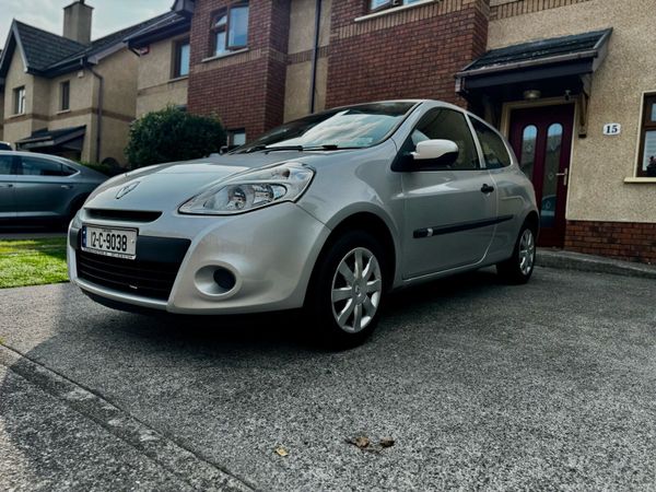 Renault Clio Hatchback, Ethanol Petrol, 2012, Silver