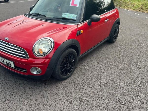 Mini First Hatchback, Petrol, 2010, Red