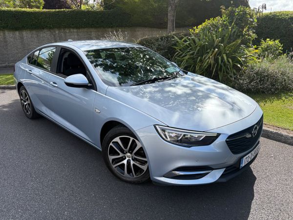 Opel Insignia Hatchback, Diesel, 2017, Grey