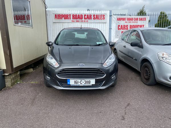 Ford Fiesta Hatchback, Petrol, 2016, Grey