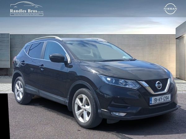 Nissan Qashqai MPV, Diesel, 2019, Black