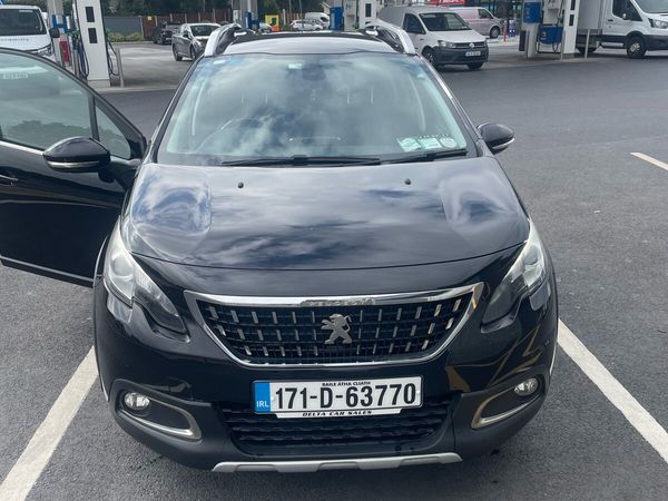 Peugeot 2008 Hatchback, Petrol, 2017, Black