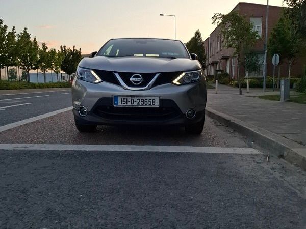 Nissan Qashqai Hatchback, Diesel, 2015, Silver