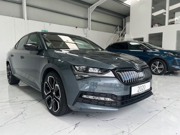 Skoda Superb Hatchback, Petrol Hybrid, 2020, Grey