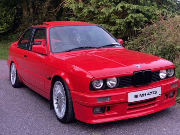 BMW 3-Series Saloon, Petrol, 1991, Red