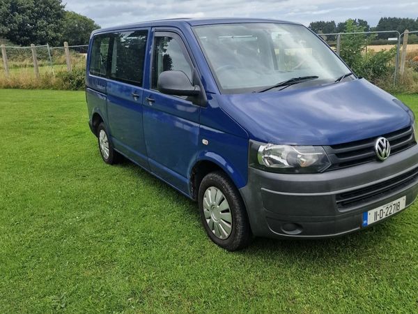 Volkswagen Shuttle MPV, Diesel, 2011, Blue