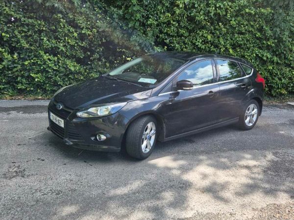 Ford Focus Hatchback, Petrol, 2013, Black