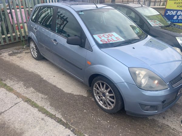 Ford Fiesta Hatchback, Petrol, 2006, Blue