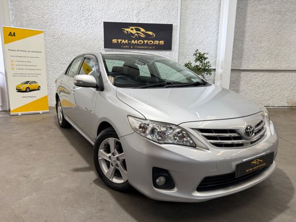 Toyota Corolla Saloon, Diesel, 2013, Silver