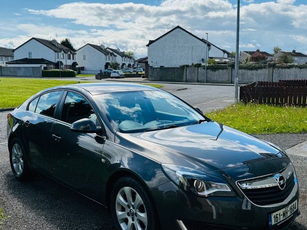 Opel Insignia Hatchback, Diesel, 2016, Grey